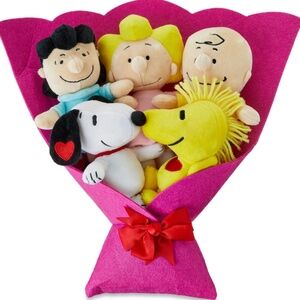 Peanut’s Snoopy and Friends Plush Bouquet NWT